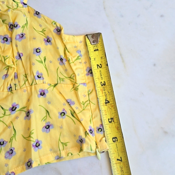 NWT MOTEL Gladis Crop Top in Wildflower lemondrop size medium - Picture 13 of 15